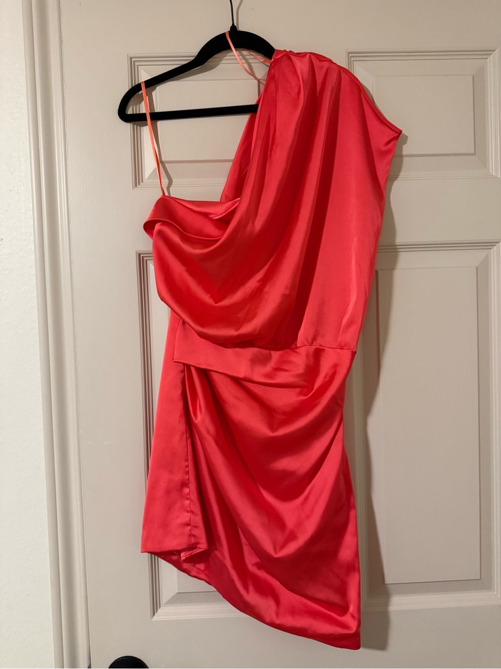 DO+BE Red One-Shoulder Satin Cocktail Dress